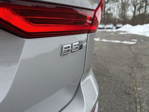 Certified 2025 Volvo XC60 B5 Plus image 39