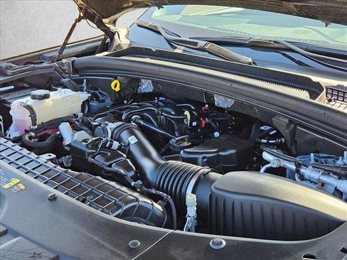Used 2025 Jeep Grand Cherokee L Laredo RWD image 25