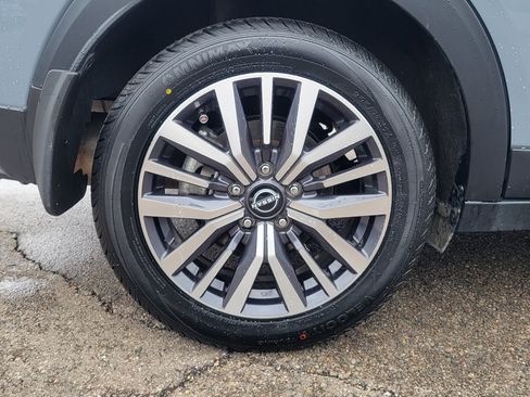 Used 2022 Nissan Kicks SV w/ Interior Electronics Package image 5