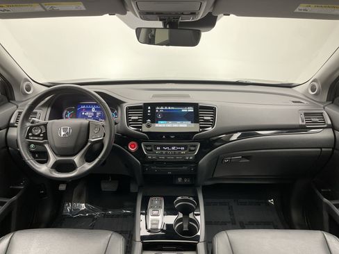 Used 2021 Honda Pilot Touring image 14
