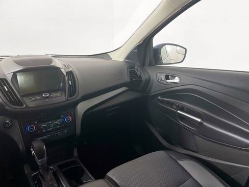 Used 2019 Ford Escape SE image 33