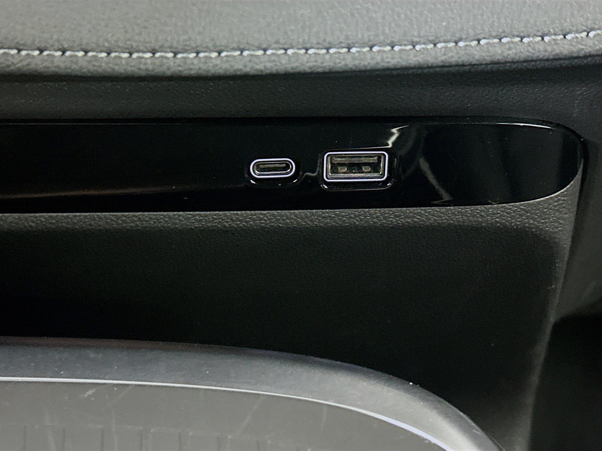 Used 2025 Buick Enclave Preferred FWD image 26