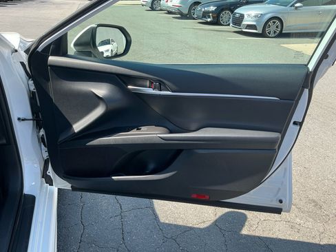 Used 2023 Toyota Camry SE FWD image 35