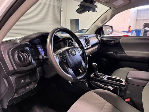 Used 2020 Toyota Tacoma SR image 16