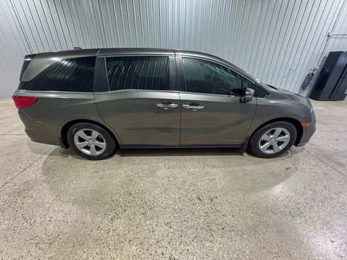 Used 2018 Honda Odyssey EX-L image 8