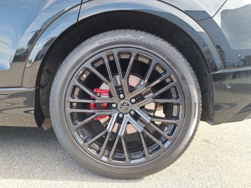 Certified 2024 Audi SQ8 Premium Plus w/ S Sport Package image 37