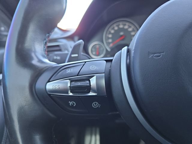 Used 2018 BMW M4 Convertible RWD image 20