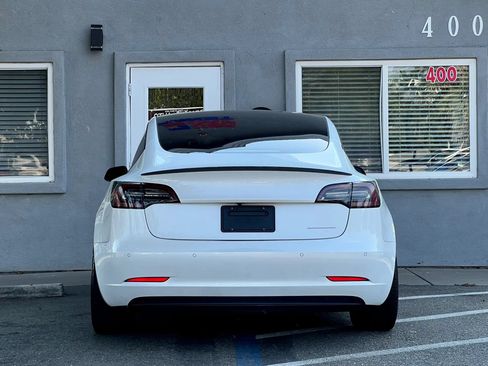 Used 2022 Tesla Model 3 Performance AWD/4WD image 7