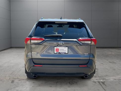 Certified 2022 Toyota RAV4 XLE Premium AWD/4WD image 4
