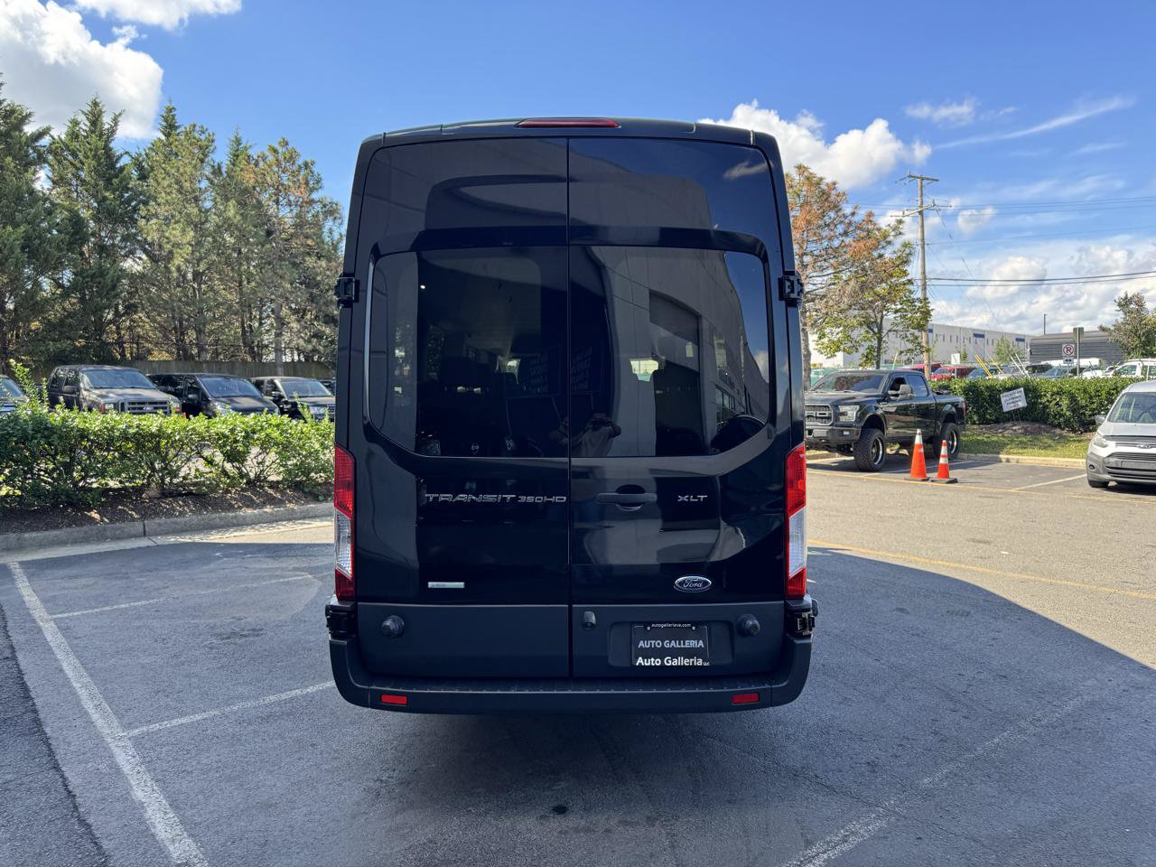 Used 2016 Ford Transit 350 XLT RWD image 6