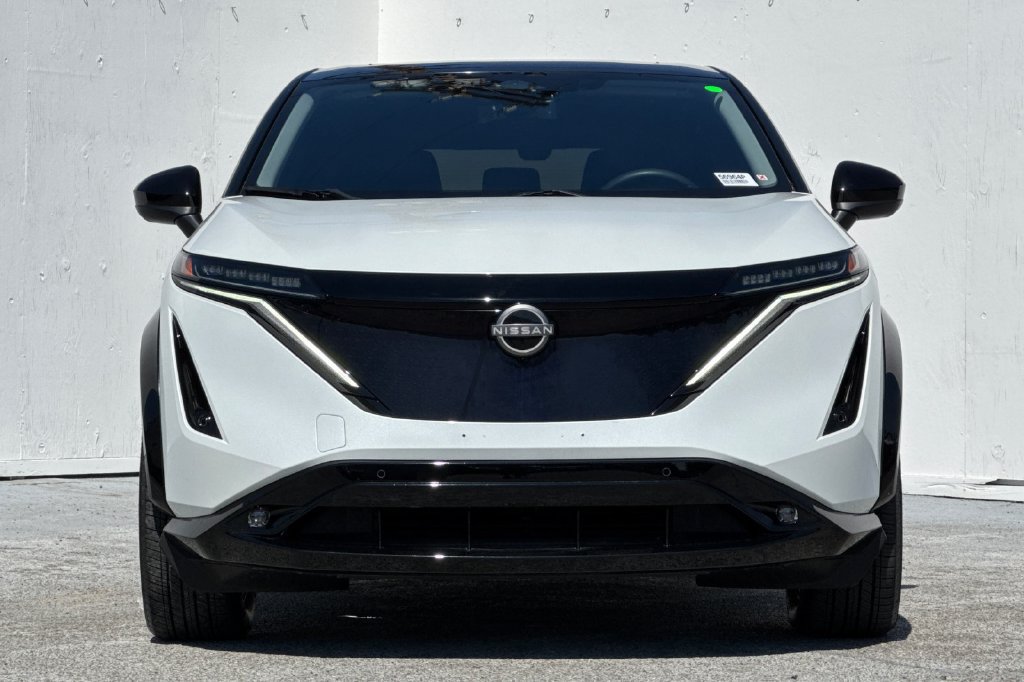 Used 2024 Nissan Ariya FWD image 8