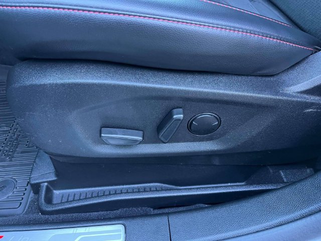 Certified 2024 Ford Edge ST-Line AWD/4WD image 31