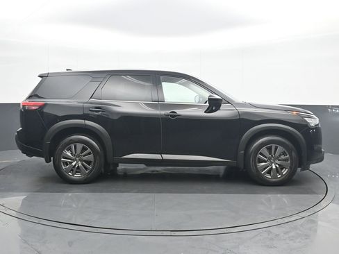 Used 2025 Nissan Pathfinder S AWD/4WD image 7