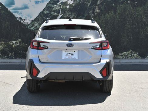 Used 2025 Subaru Crosstrek 2.5i Premium AWD/4WD image 10