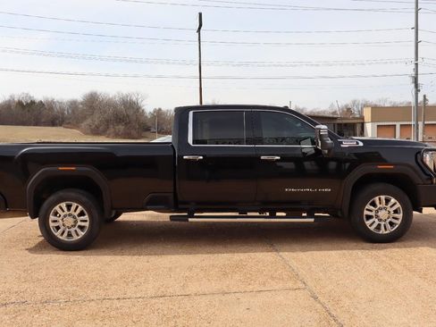 Used 2020 GMC Sierra 2500 Denali w/ Denali Ultimate Package AWD/4WD image 6