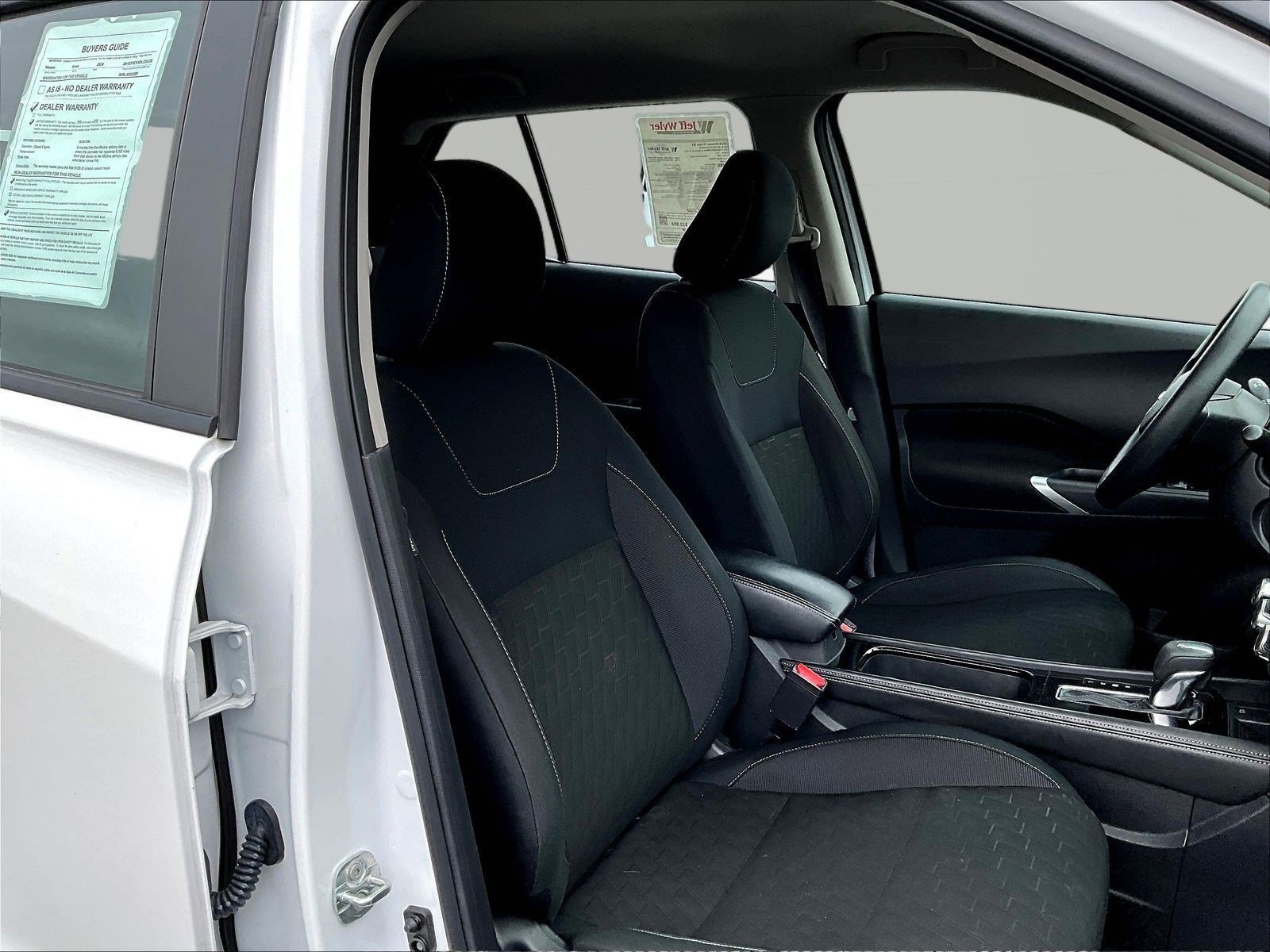 Used 2024 Nissan Kicks SV FWD image 29