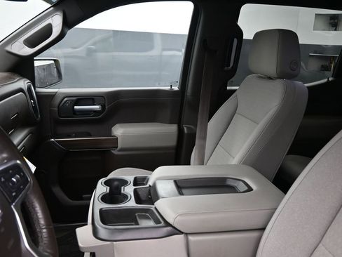 Used 2021 Chevrolet Silverado 1500 LT image 21