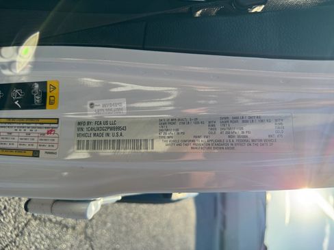 Used 2023 Jeep Wrangler Sport image 21