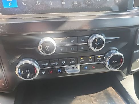 Certified 2023 Ford F250 Lariat w/ Lariat Ultimate Package AWD/4WD image 26