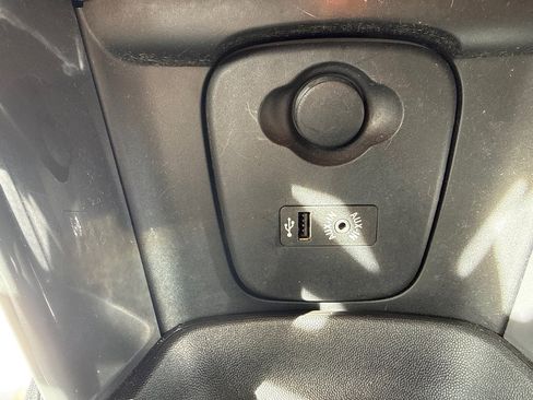 Used 2015 MINI Cooper 2-Door Hardtop image 11