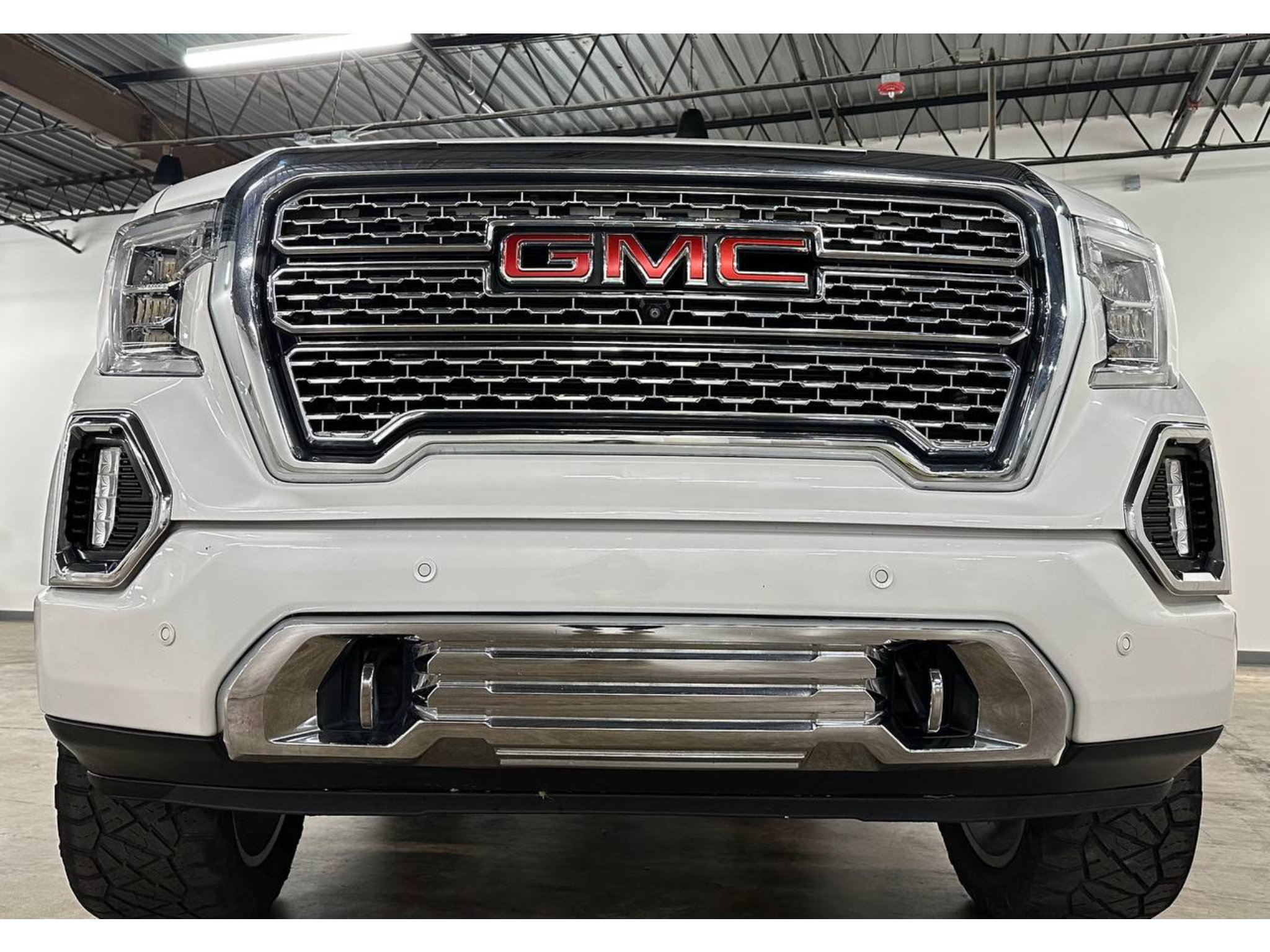 Used 2020 GMC Sierra 1500 Denali w/ Denali Ultimate Package AWD/4WD image 3