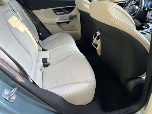 New 2027 Mercedes-Benz GLC 300 image 39