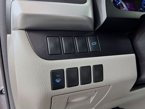 Certified 2015 Toyota Highlander XLE image 10