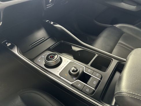 Used 2022 Kia Sorento S image 25