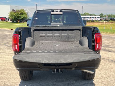 New 2026 RAM 2500 Big Horn AWD/4WD image 36