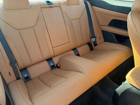 Used 2023 BMW 430i Coupe w/ Premium Package image 29