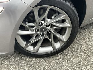 Used 2022 Genesis G70 2.0T video 2