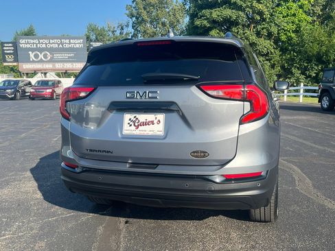 Used 2021 GMC Terrain SLE w/ Driver Convenience Package image 10