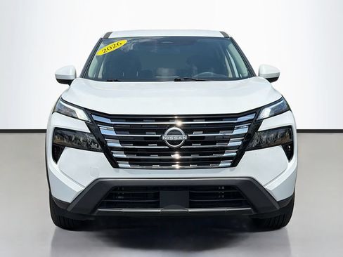 Used 2026 Nissan Rogue SV AWD/4WD image 3