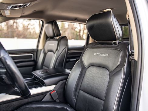 Used 2019 RAM 1500 Laramie image 17