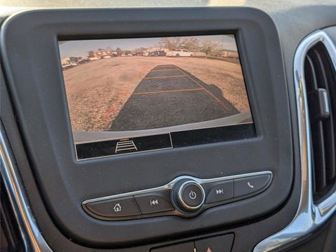 Used 2022 Chevrolet Equinox LT image 15