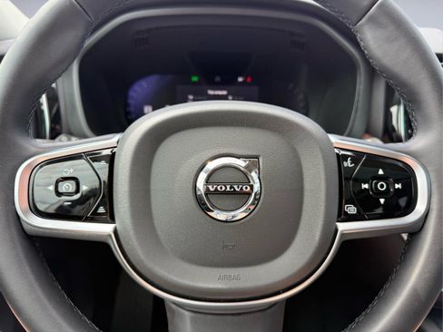 Used 2024 Volvo XC60 B5 Plus AWD/4WD image 30