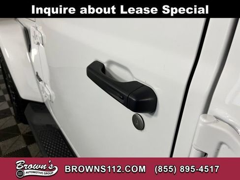 Used 2026 Jeep Gladiator Sport image 13