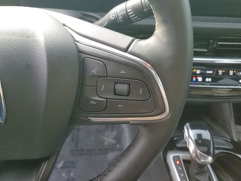 Used 2024 Buick Envista Avenir image 18