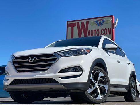 Used 2017 Hyundai Tucson Limited AWD/4WD image 1