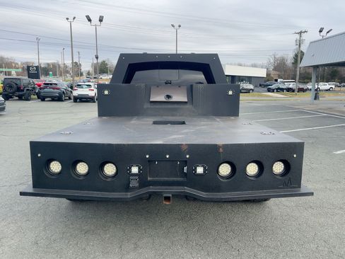 Used 2023 Ford F450 Lariat image 6