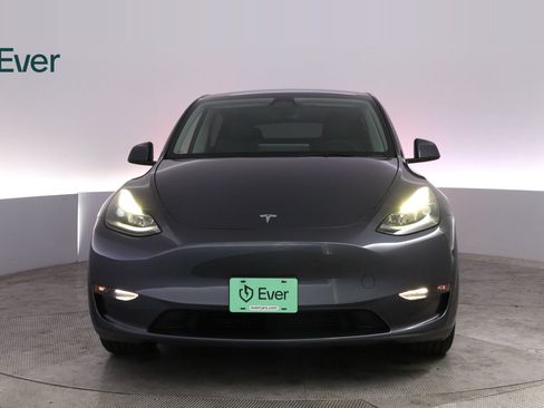 Used 2023 Tesla Model Y Long Range AWD/4WD image 12