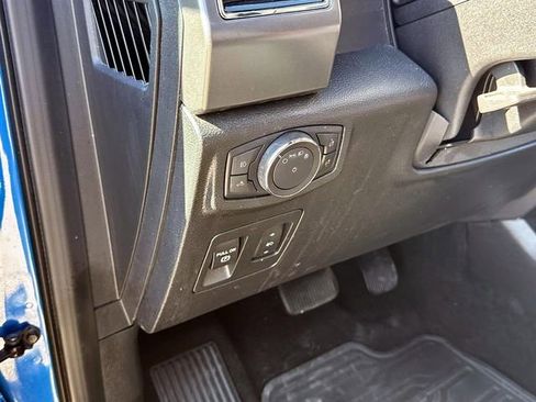 Used 2019 Ford F150 XLT w/ Equipment Group 302A Luxury AWD/4WD image 21