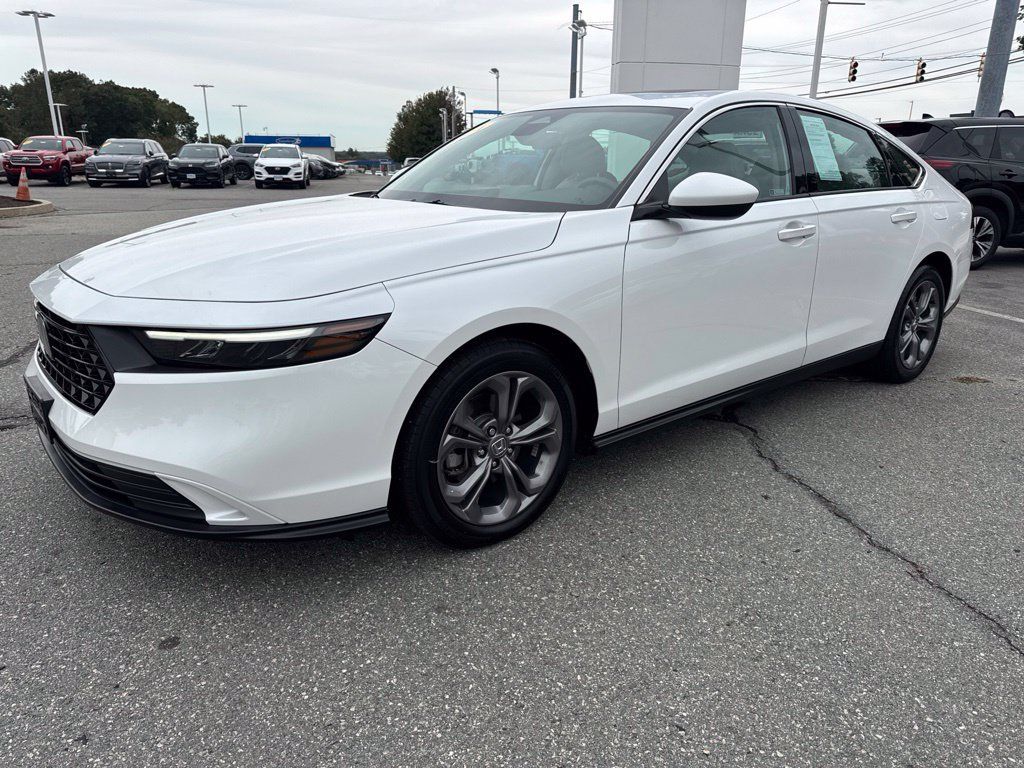 Used 2024 Honda Accord EX image 5