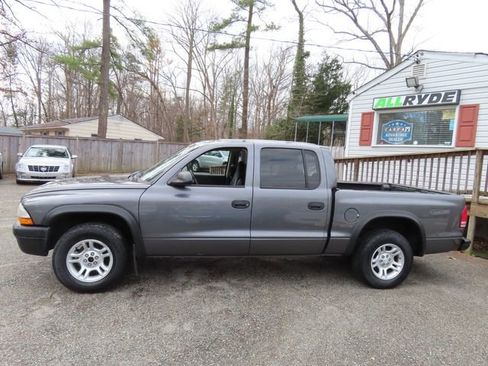 Used 2004 Dodge Dakota Sport w/ Deluxe Convenience Group image 8