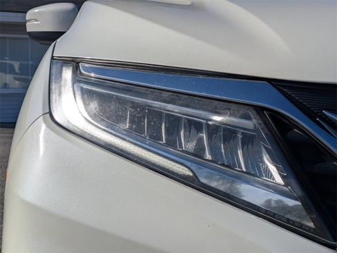 Used 2018 Honda Odyssey Touring image 12