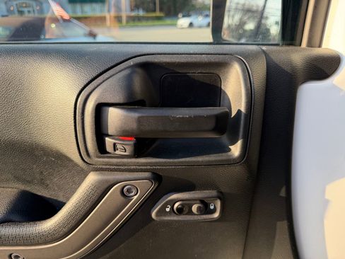 Used 2017 Jeep Wrangler Unlimited Sport w/ Quick Order Package 23S image 19