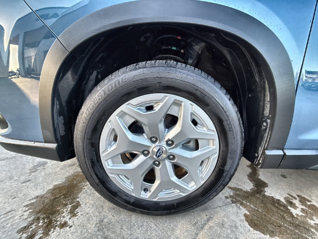 Used 2024 Subaru Forester AWD/4WD image 10