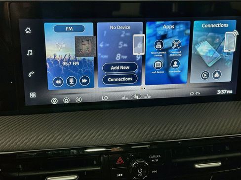 Used 2026 Nissan Kicks SR w/ Cold Weather Package FWD image 21