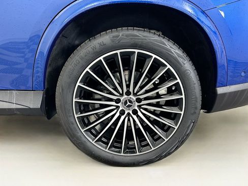 Certified 2025 Mercedes-Benz GLC 300 image 30