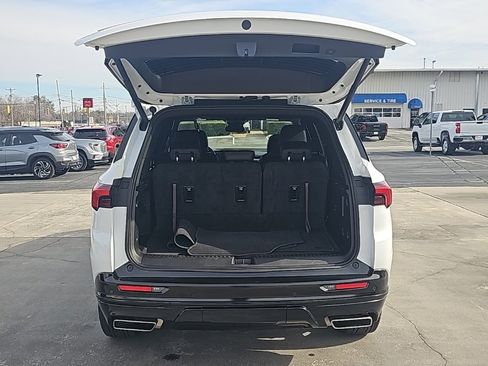 Certified 2025 Buick Enclave Sport Touring image 6